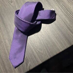 Purple Calvin Klein Elegant Purple Striped Tie